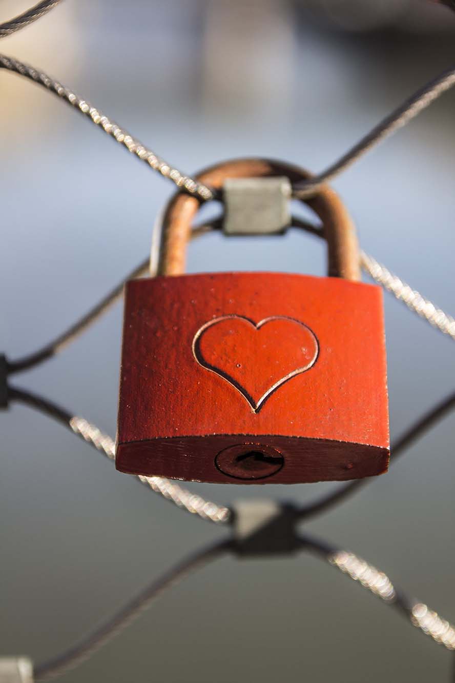 heart-心脏 城堡 爱情 挂锁 篱笆 爱情城堡 爱情符号 高清大图