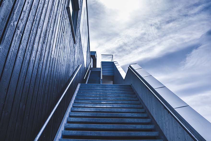 stairway-楼梯 户外 成功 方式 高 增长 步骤 攀登 上升 雄心 成就 机会 目标 梦 高清摄影大图