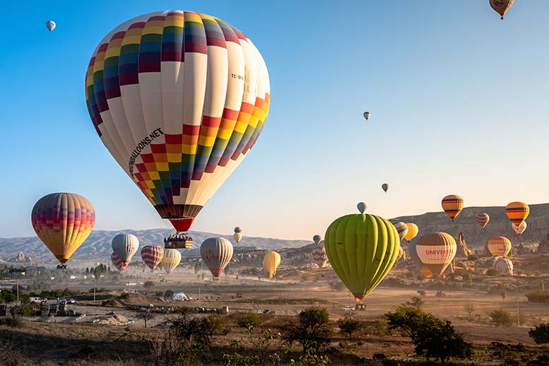 hot-air-balloons-热气球 日出 卡帕多西亚 气球 停车 高清摄影大图
