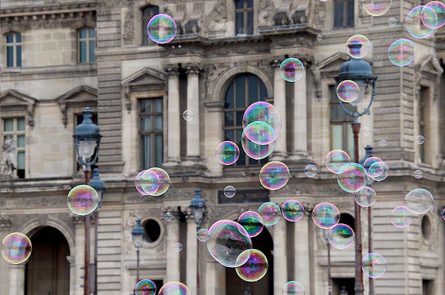 soap-bubbles-肥皂泡 装饰 游戏 卢浮宫 纪念碑 历史 巴黎 法国 几点思考 纹理 虹彩 多色 折射